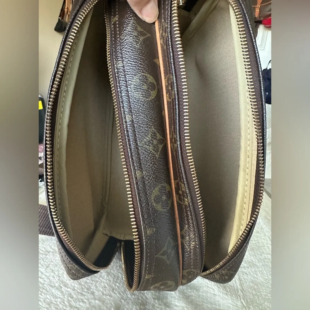 Louis Vuitton Monogram Reporter PM - Picture 12 of 16